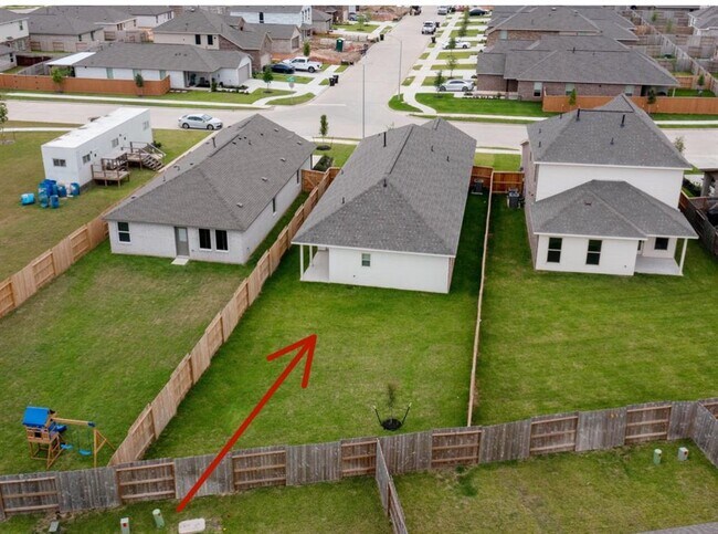 Building Photo - 1023 Pecan Harvest Dr