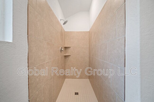 Building Photo - 9105 Navarro Vis