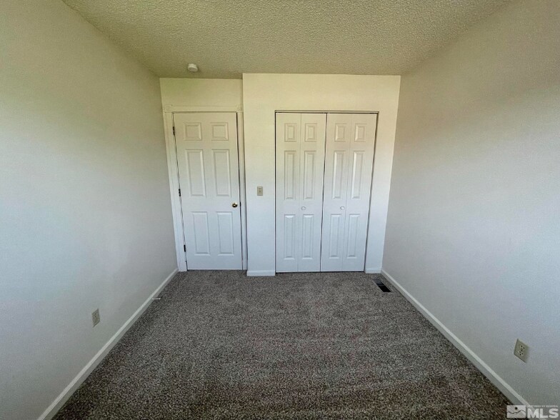 Building Photo - 1365 Kittyhawk Ave