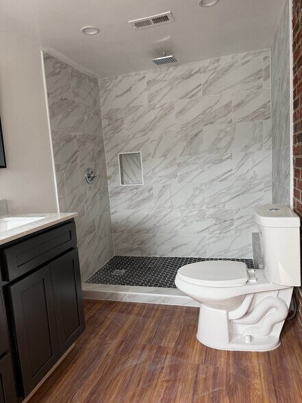 Building Photo - 844 Sligo Ave