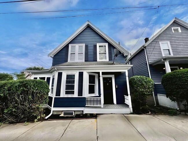 Primary Photo - 22 Allen Ave