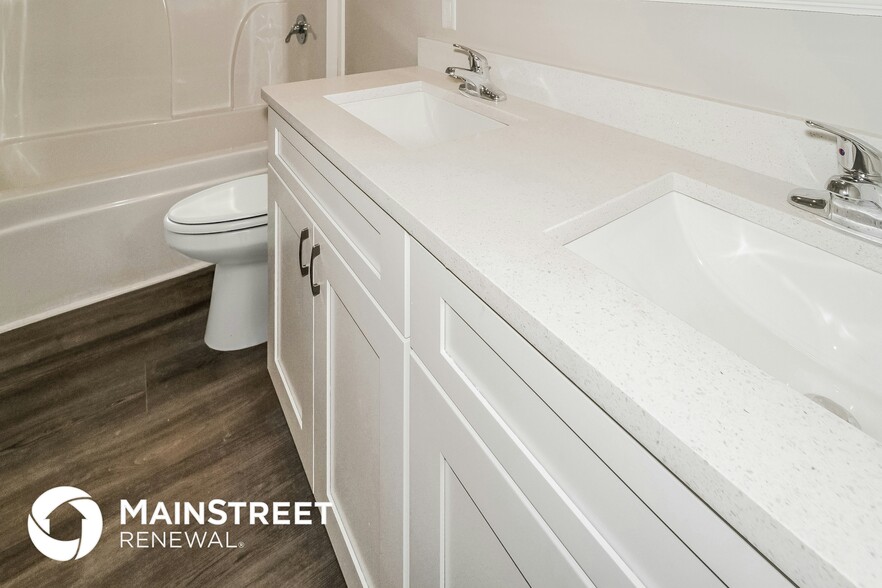 Building Photo - 5430 Rose Ave