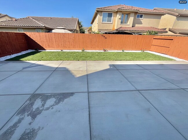 Building Photo - 16297 Malibu Dr