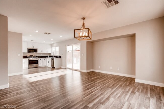 Building Photo - 8645 Palomino Ranch St