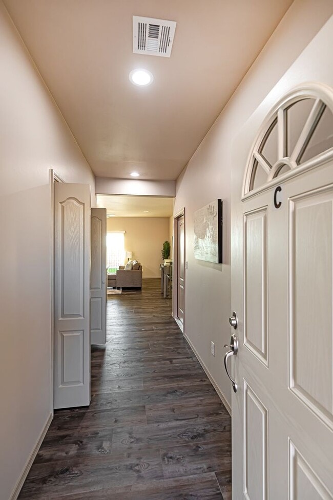 Building Photo - Fully Furnished