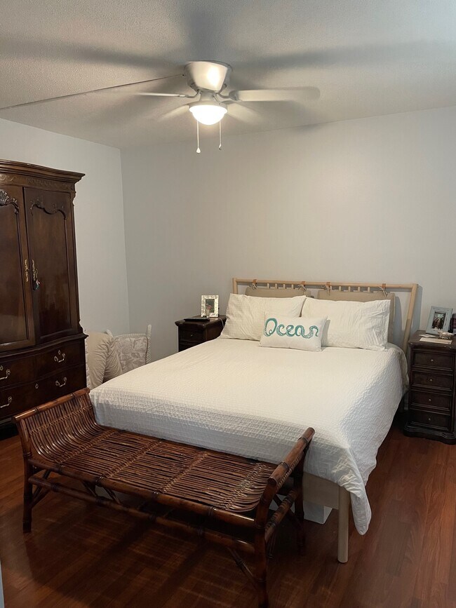Master Bedroom - 6965 Avenue des Palais