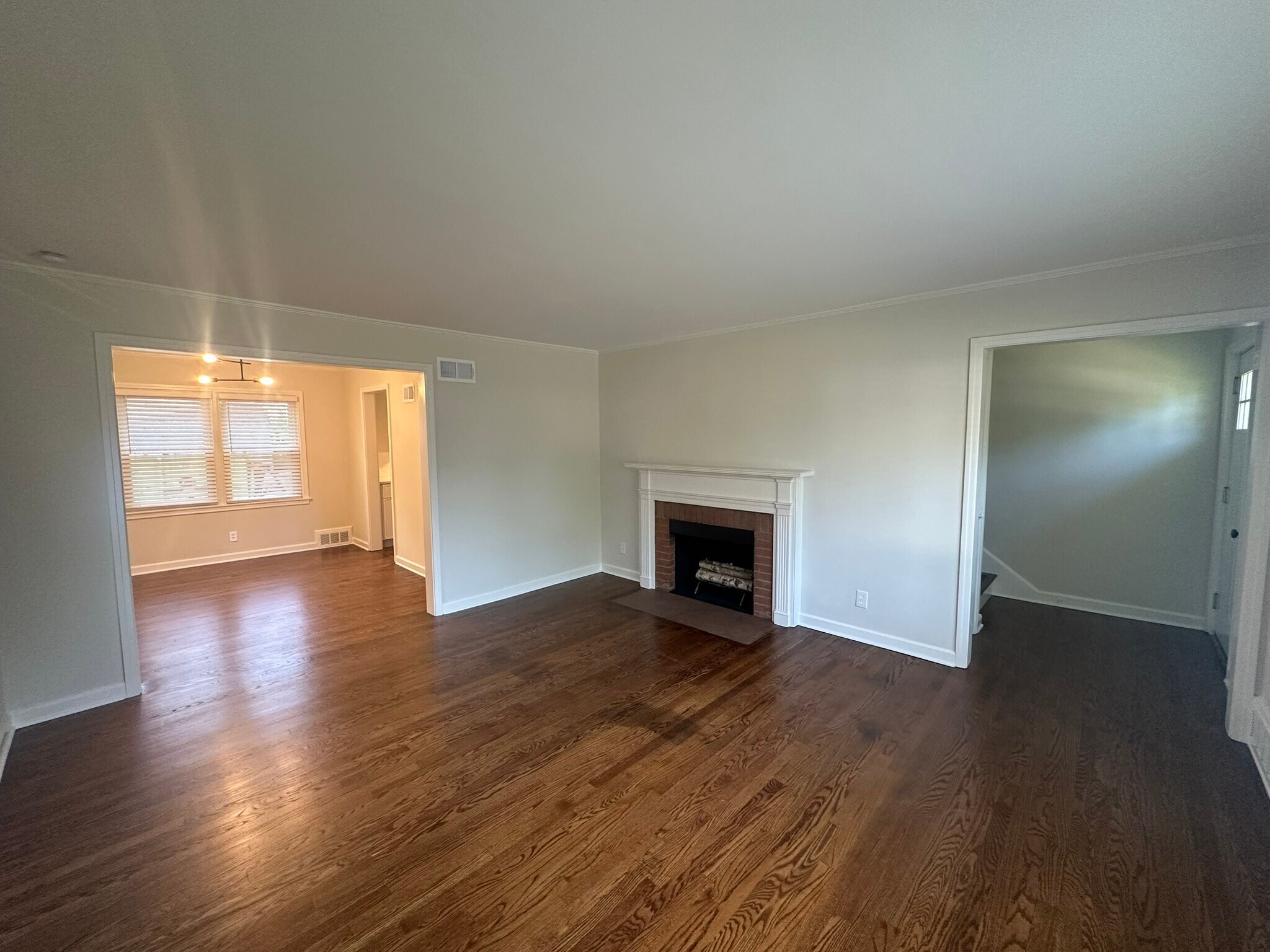 Building Photo - 111 W 73rd St
