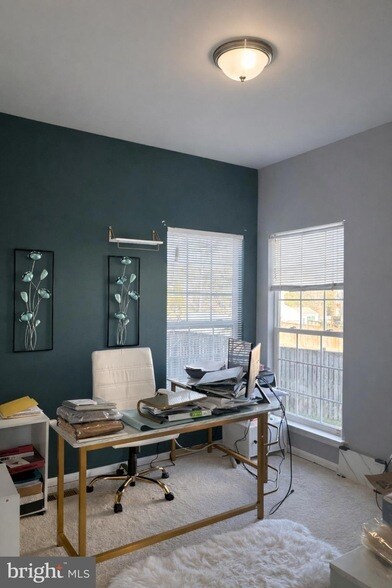 Building Photo - 21323 Foxglove Ct