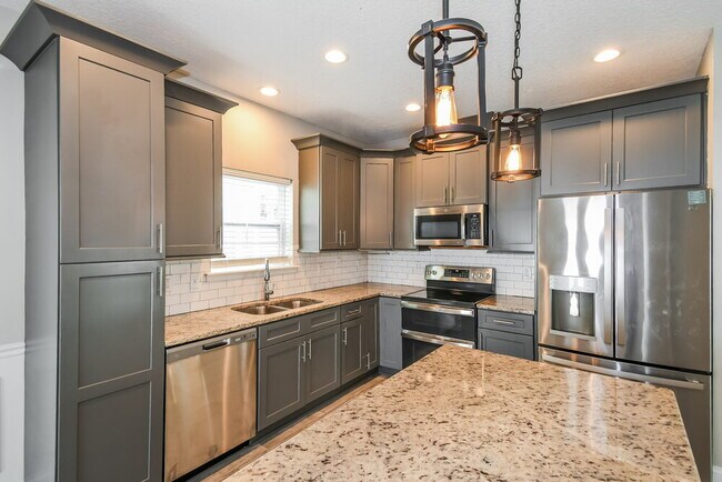 Building Photo - 522 Meldrum Ln