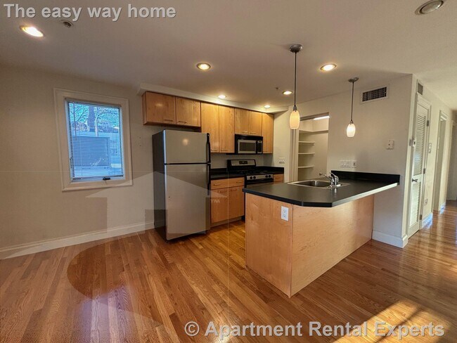 Building Photo - 1110 Massachusetts Ave