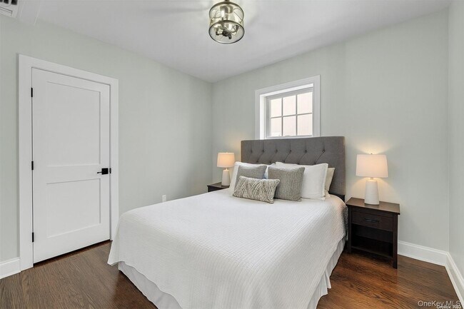 Building Photo - 74 Nelson Ave