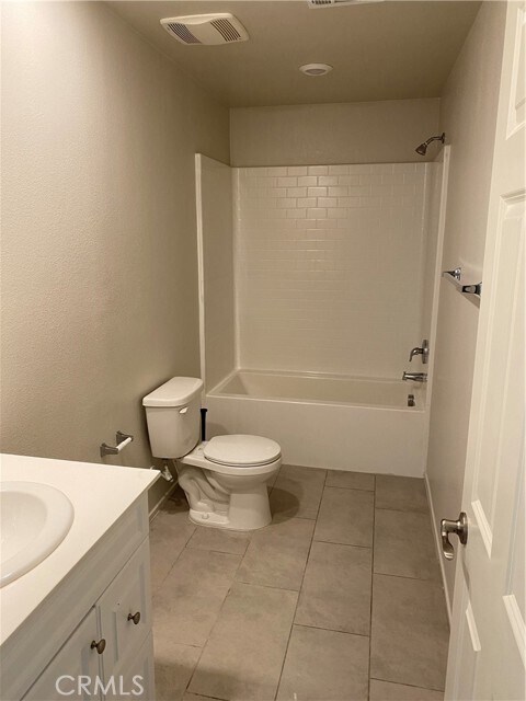 Building Photo - 41923 Zafra St