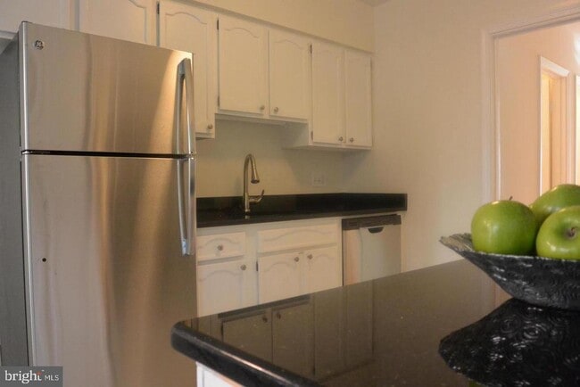 Building Photo - 6750 Towne Lane Rd