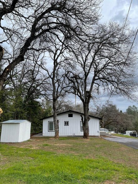 Building Photo - 6613 Stoney Dr