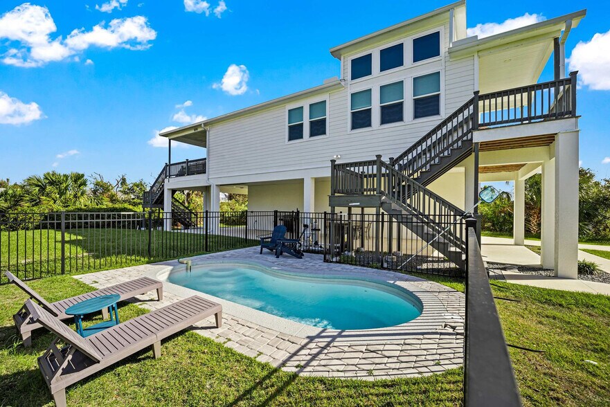 Building Photo - 37 Atlantic Dr