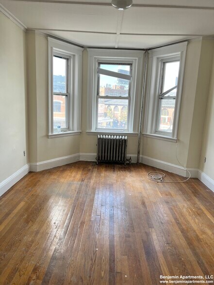 Primary Photo - 1255 Boylston St