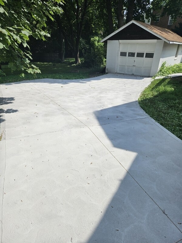 Building Photo - 429 Lake St