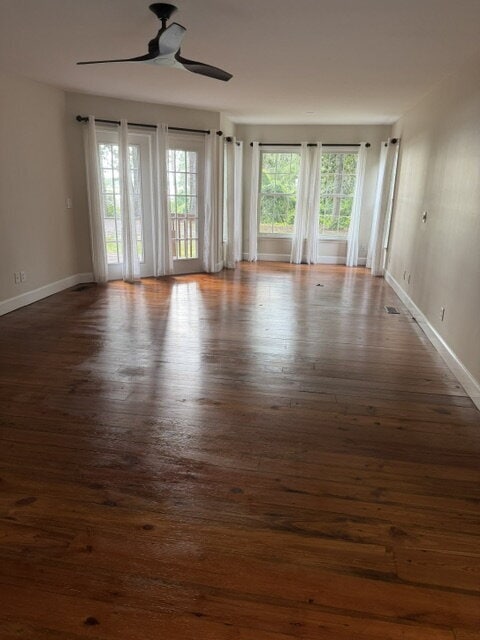 Building Photo - Amazing Four Bedroom Home Located Close to Alljoy Beach in Bluffton!
