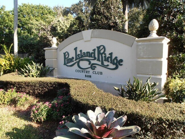 Building Photo - Stylish Remodeled Condo with Scenic Water ...