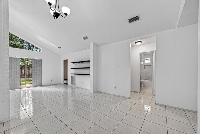 Building Photo - 10315 Goodrum Rd