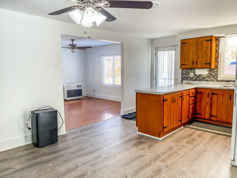 Building Photo - 210 Mount Vernon Ave