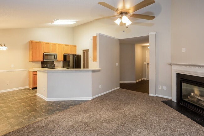 Building Photo - 8445 Angwin Pl