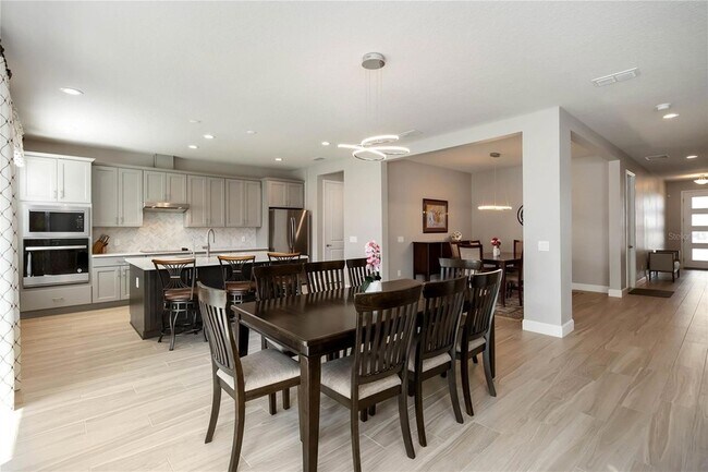 Building Photo - 3663 Arbordale Lp