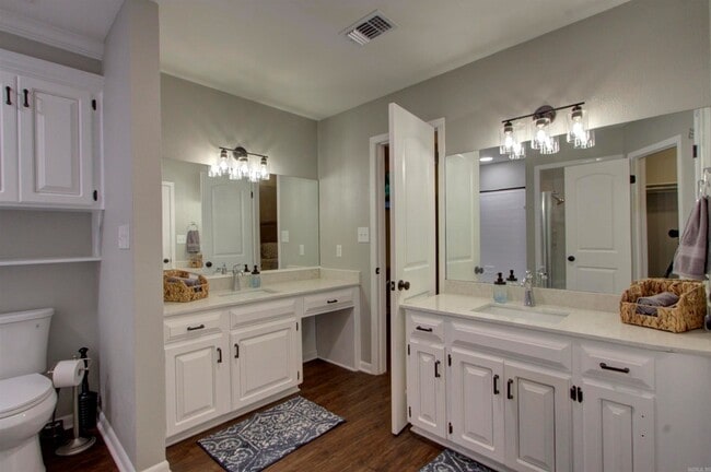 Building Photo - 3514 Skyline Blvd