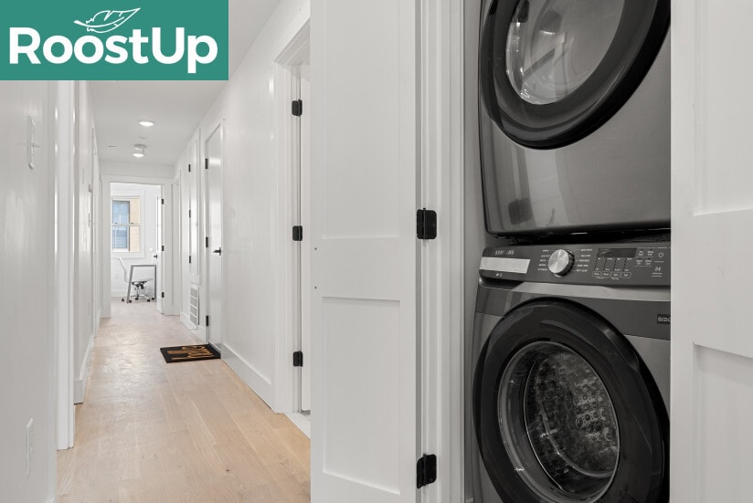 Building Photo - Furnished Bedroom with Private Bath in South Boston