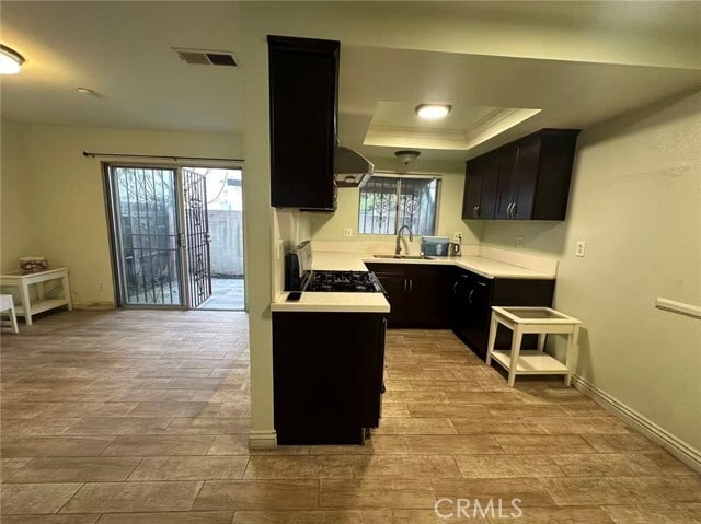 Building Photo - 2652 Potrero Ave