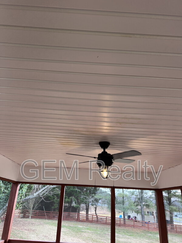 Building Photo - 1244 Mountain View Rd