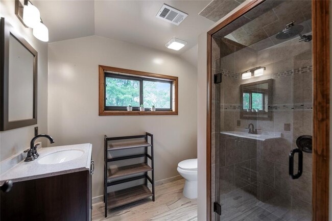 Building Photo - 358 Bridgeview Dr