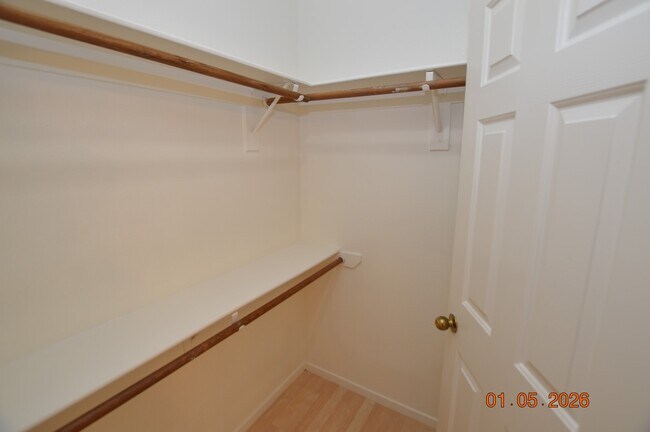 Building Photo - 550 Roxella Ln