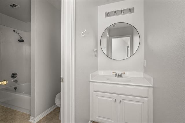 Building Photo - 3680 Roosevelt Dr