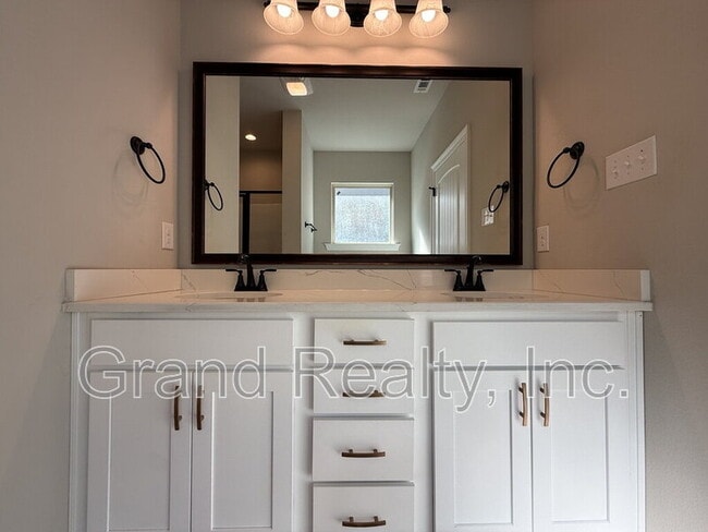 Building Photo - 4689 Sago Palm Cir