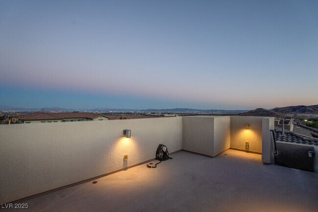 Building Photo - 367 Pollino Peaks St