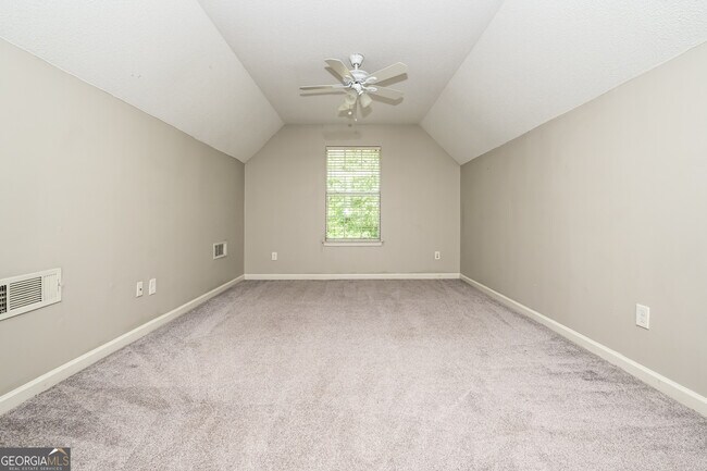 Building Photo - 987 Brisley Cir