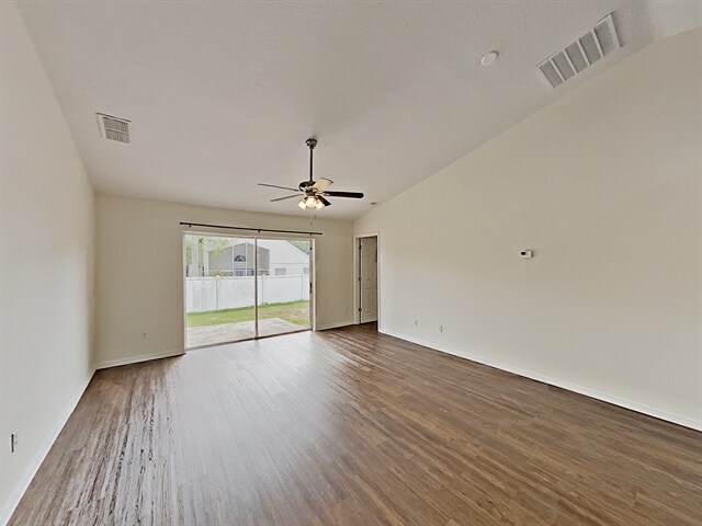 Building Photo - 2033 Fish Eagle St