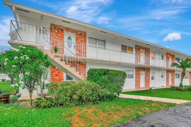 Building Photo - 2650 W Golf Blvd