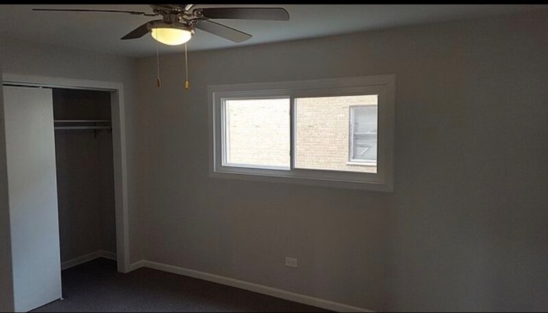 Building Photo - 1021 S 16th Ave