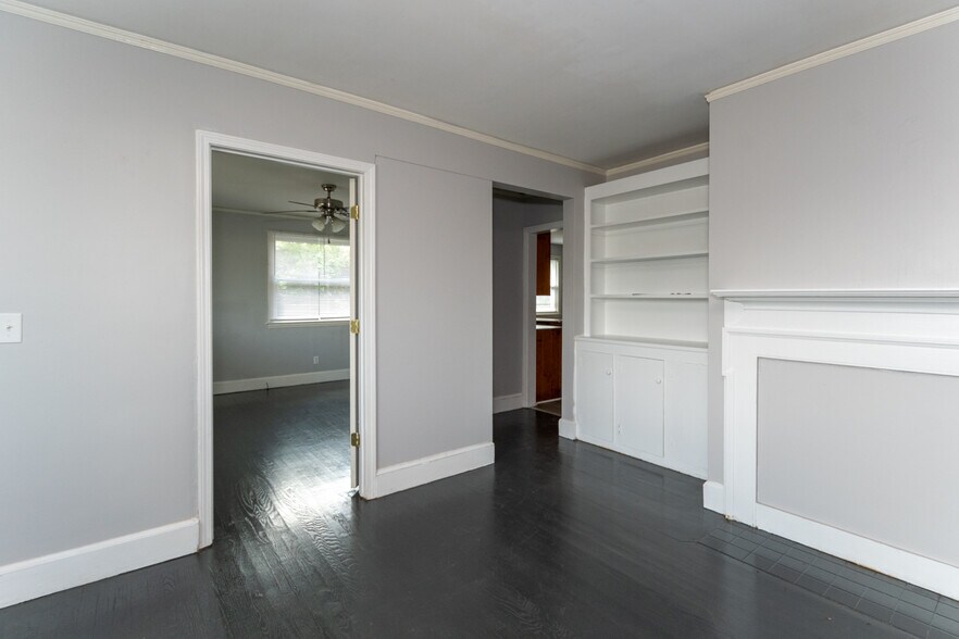 Building Photo - 1313 Hamrick St