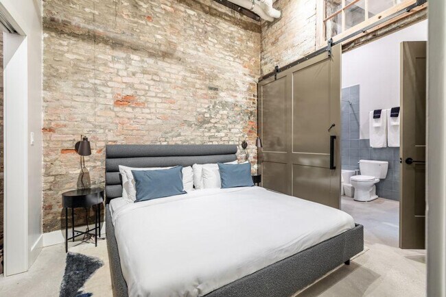 Building Photo - 315 Girod St