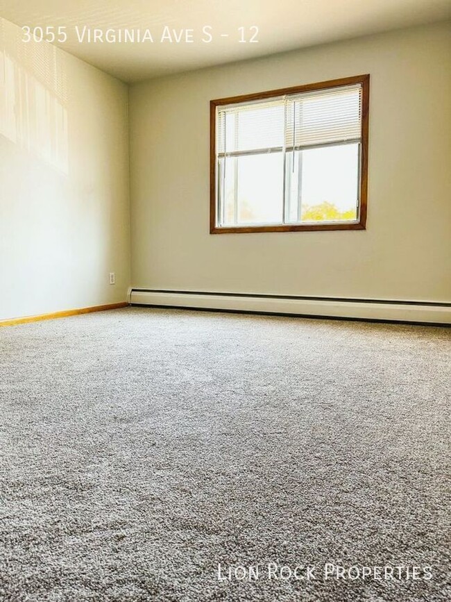 Building Photo - Cozy 1 bedroom in a Great St. Louis Park L...