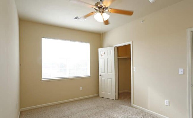 Building Photo - 2 bedroom in Coppell TX 75019