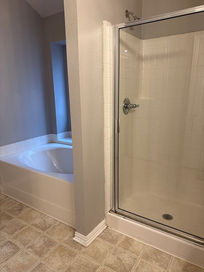 Building Photo - 510 Vienna Ct