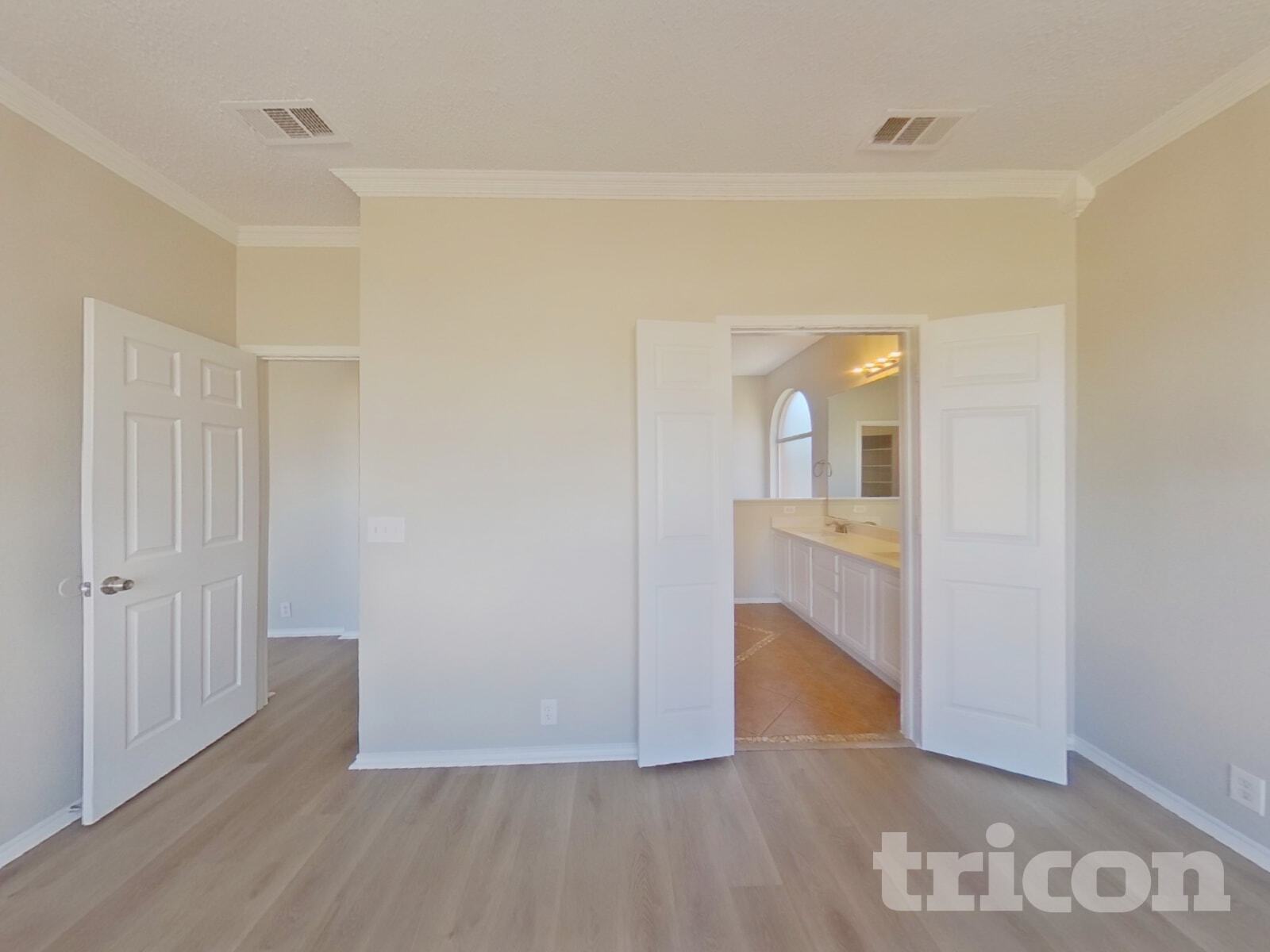 Building Photo - 3276 Raleigh Dr