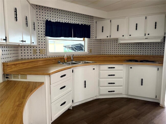 Building Photo - 3221 SE 39th Ave