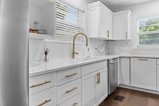 Building Photo - For Rent | Fully Furnished 5,000 Sq. Ft. Luxury Home with Pool