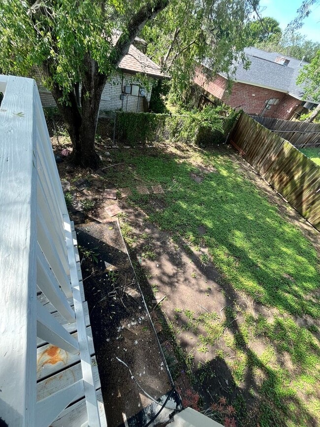Building Photo - 4/3-Royalton Subdivision / Country Club Estates area