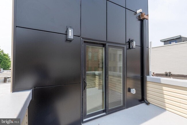 Building Photo - WOW brand new with Deck